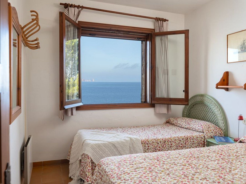 Villa exclusiva con vistas al mar en Sa Riera, Begur. Foto:  12