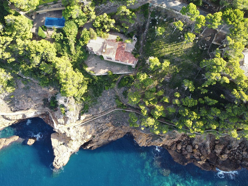 Villa exclusiva con vistas al mar en Sa Riera, Begur. Foto:  36