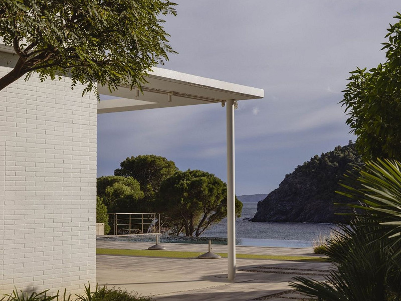 Villa exclusiva y moderna con acceso al mar en Costa Brava
