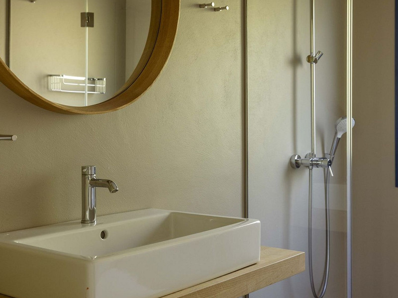 Villa exclusiva y moderna con acceso al mar en Costa Brava. Foto:  25