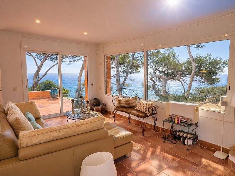Chalet independiente en primera línea de mar entre Pals y Begur, Costa Brava