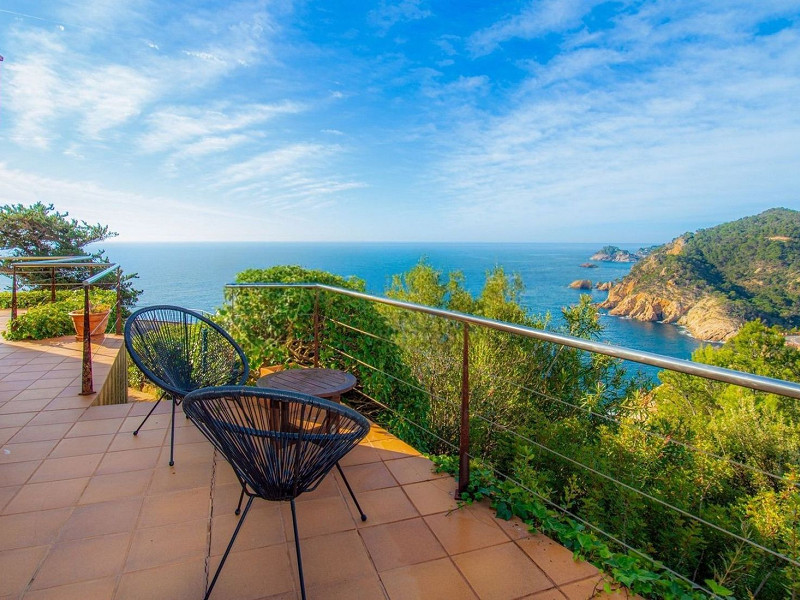 Роскошная вилла с видом на море в Giverola, Тосса-де-Мар. Фото:  8