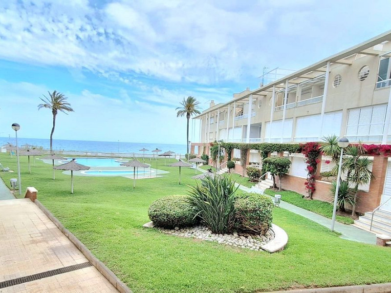 Эксклюзивная квартира у моря в Masía Blanca, El Vendrell, Кома-Руга. Фото:  8