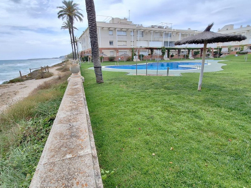 Эксклюзивная квартира у моря в Masía Blanca, El Vendrell, Кома-Руга. Фото:  11