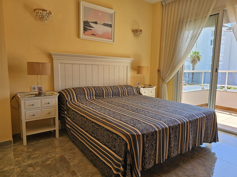 Эксклюзивная квартира с видом на море в Playa de Fenals, Lloret de Mar. Фото:  6