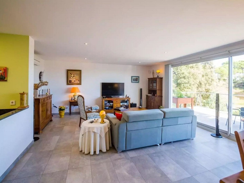Современная вилла с бассейном в Platja d’Aro – Коста-Брава. Фото:  20