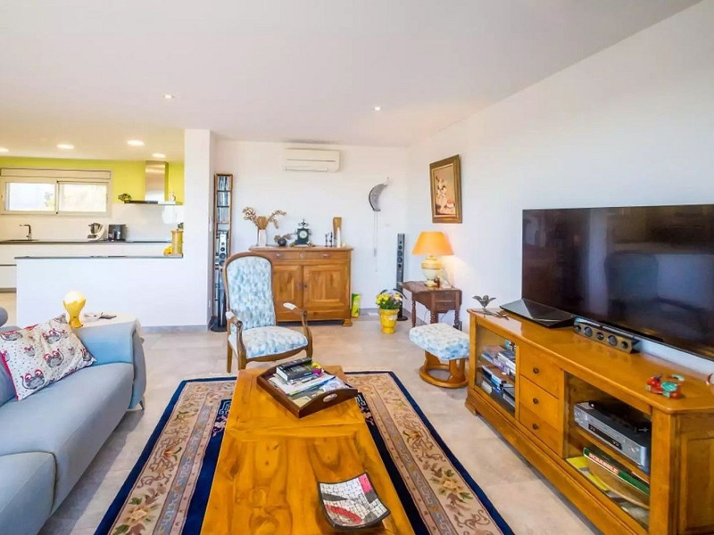Современная вилла с бассейном в Platja d’Aro – Коста-Брава. Фото:  21