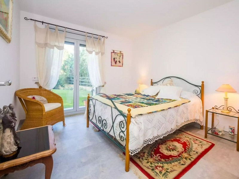 Современная вилла с бассейном в Platja d’Aro – Коста-Брава. Фото:  32