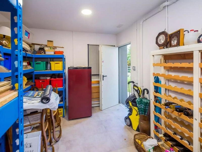 Современная вилла с бассейном в Platja d’Aro – Коста-Брава. Фото:  41