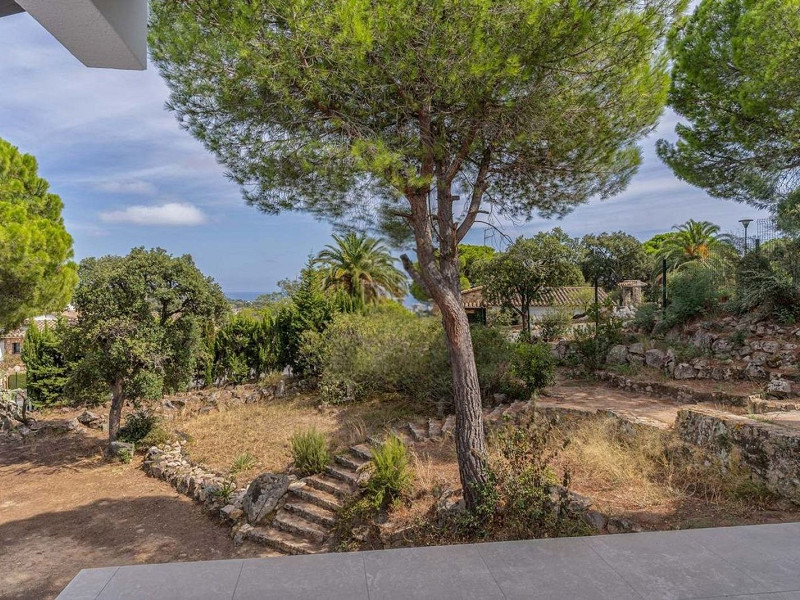 Отремонтированная вилла с видом на море в Mas Nou, Platja d’Aro. Фото:  26