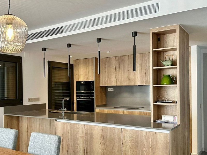 Энергоэффективная вилла с видом на море в Els Pinars, Lloret de Mar. Фото:  13
