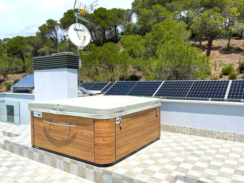 Энергоэффективная вилла с видом на море в Els Pinars, Lloret de Mar. Фото:  28
