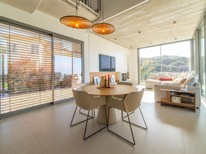 Contemporary House with Sea Views in Cabrils, Maresme. Photo:  6