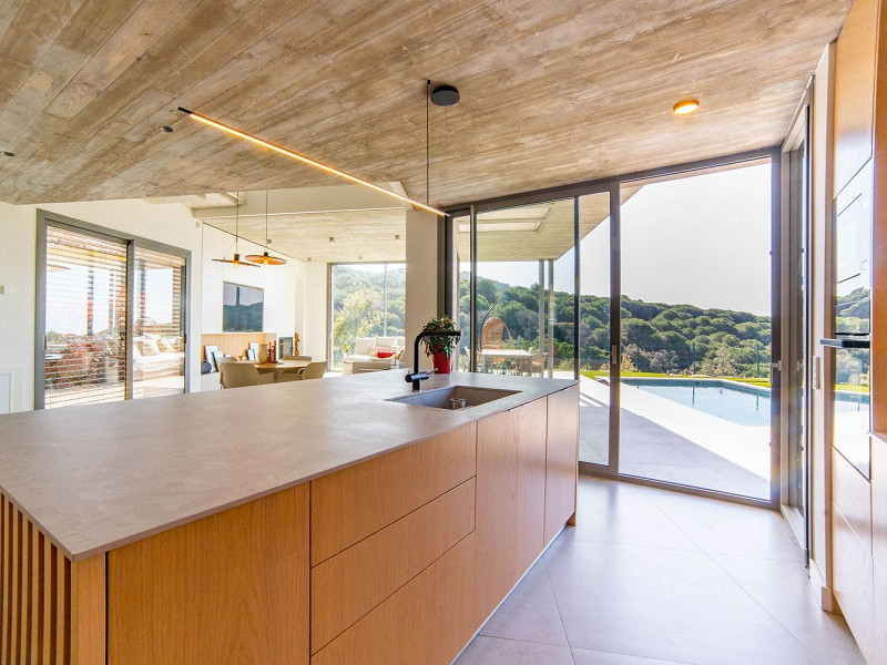 Contemporary House with Sea Views in Cabrils, Maresme. Photo:  9