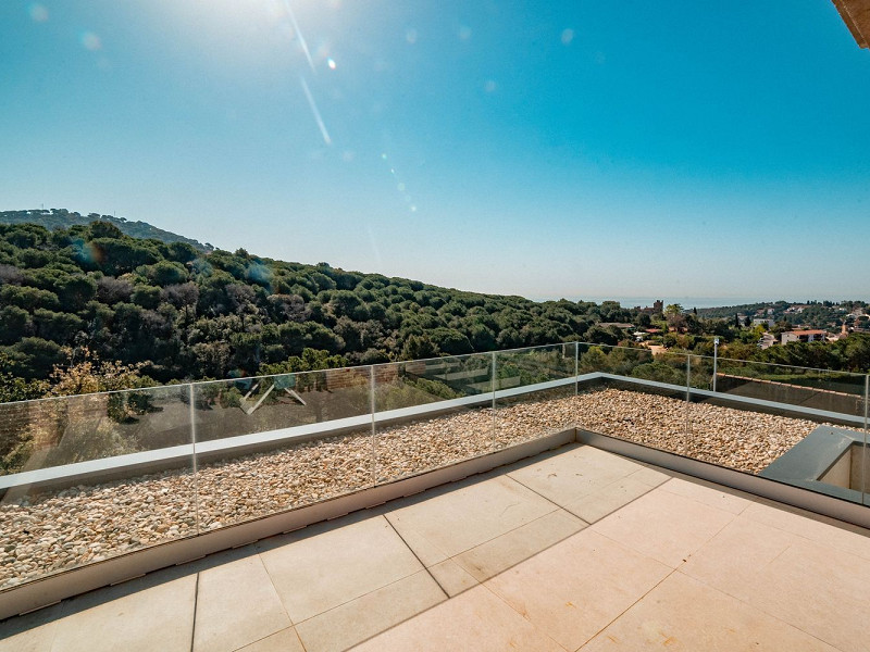 Contemporary House with Sea Views in Cabrils, Maresme. Photo:  21