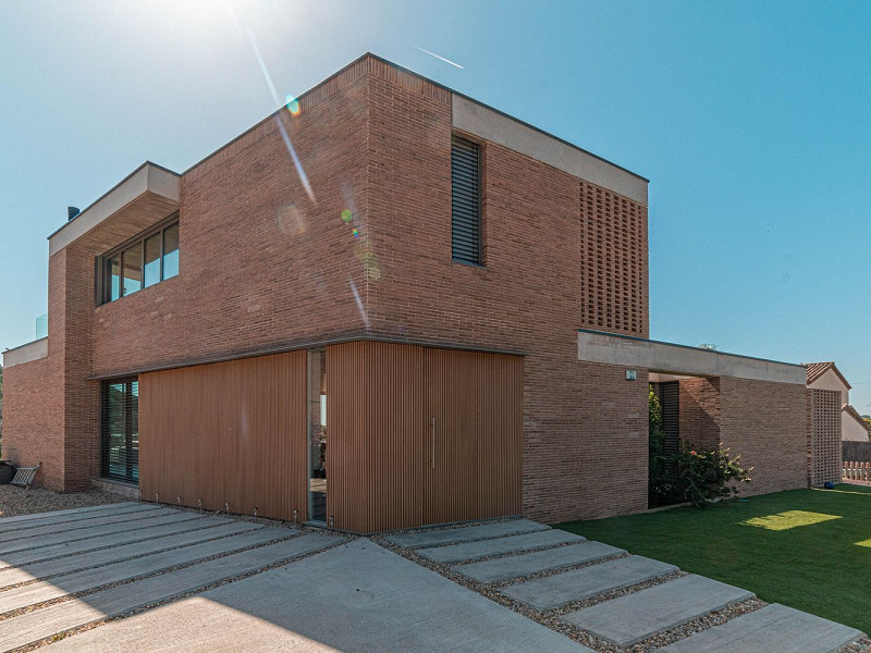Contemporary House with Sea Views in Cabrils, Maresme. Photo:  25