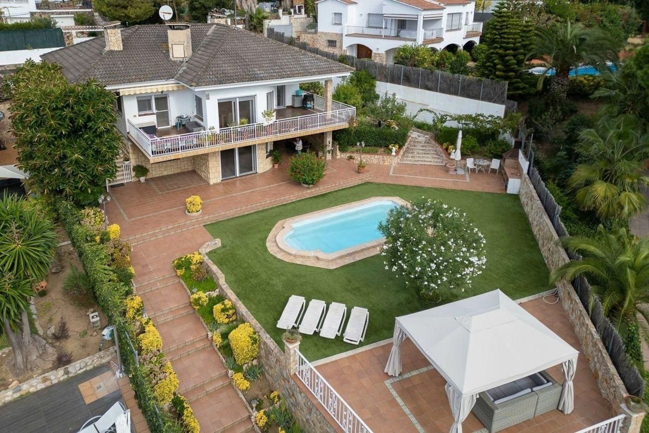 Просторная вилла с видом на море в Lloret de Mar, Коста-Брава