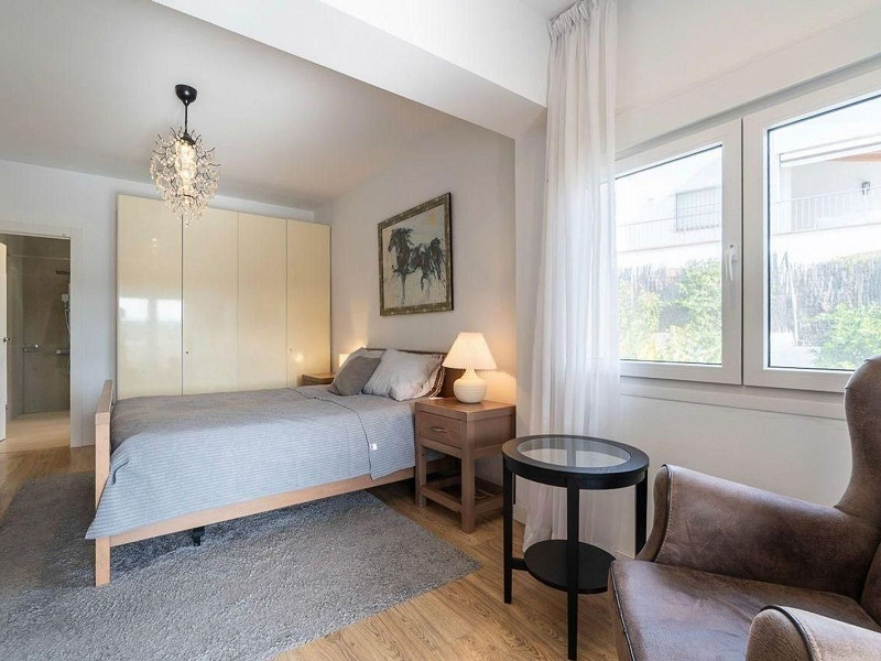 Просторная вилла с видом на море в Lloret de Mar, Коста-Брава. Фото:  28