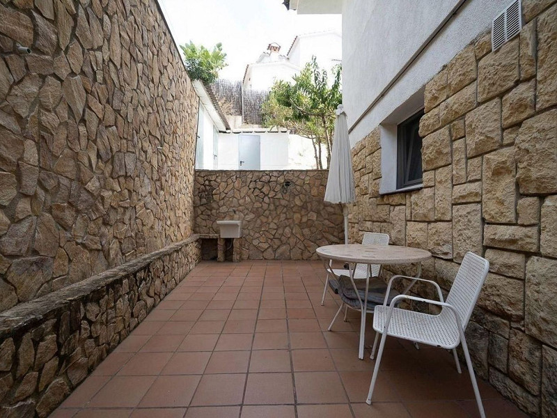 Просторная вилла с видом на море в Lloret de Mar, Коста-Брава. Фото:  47