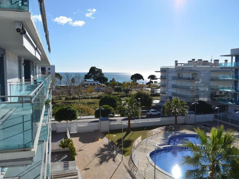 Piso elegante y exclusivo cerca del mar en Cambrils, Costa Brava. Foto:  4
