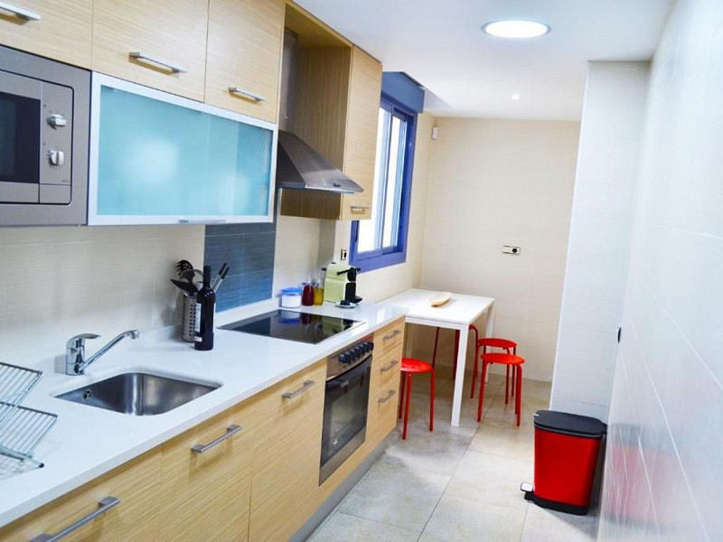 Piso elegante y exclusivo cerca del mar en Cambrils, Costa Brava. Foto:  25