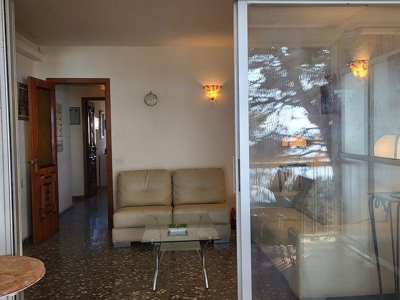 Seafront apartment with communal garden in Cambrils, Costa Dorada. Photo:  5
