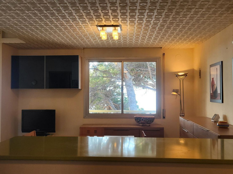 Seafront apartment with communal garden in Cambrils, Costa Dorada. Photo:  15