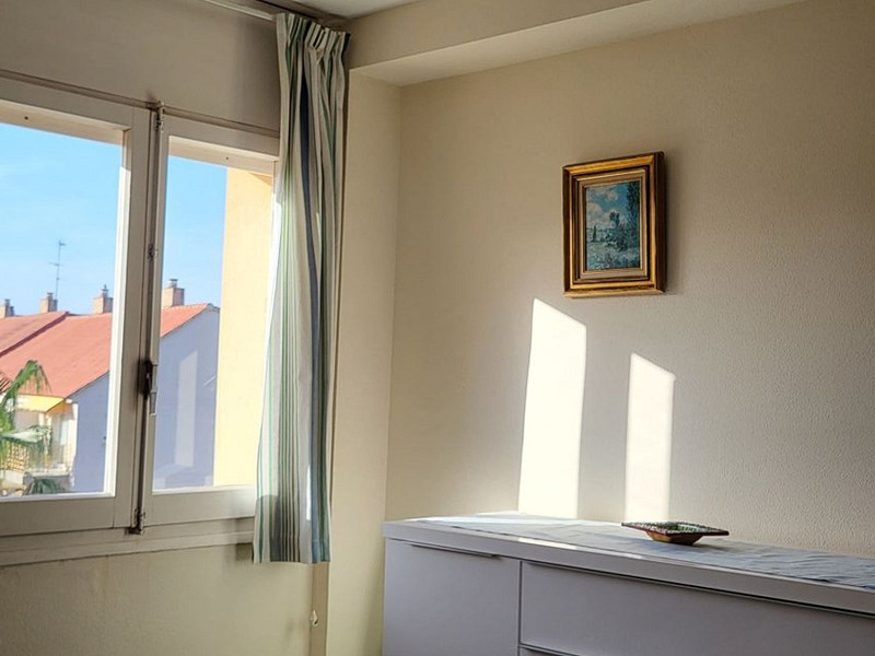 Seafront apartment with communal garden in Cambrils, Costa Dorada. Photo:  20
