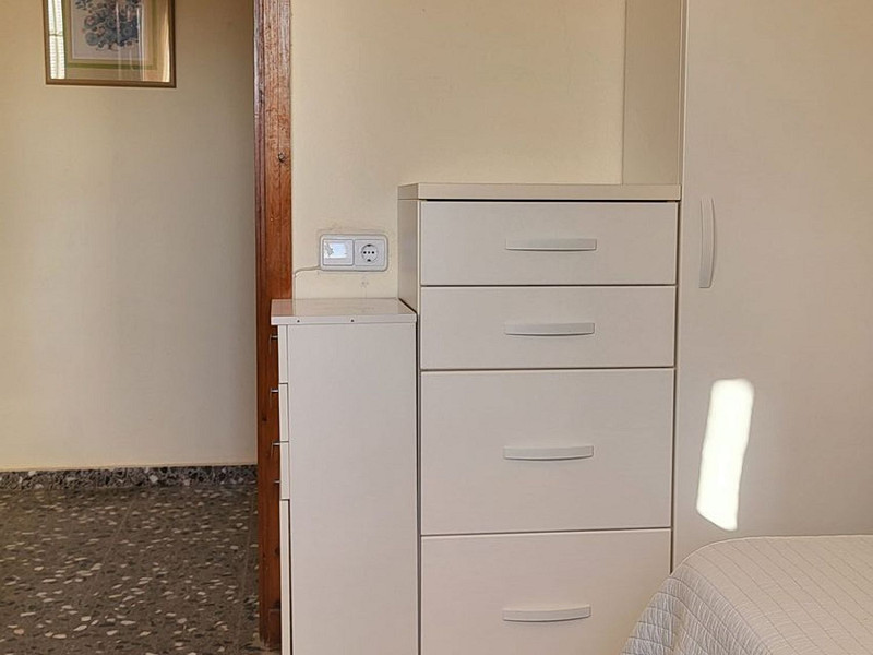 Seafront apartment with communal garden in Cambrils, Costa Dorada. Photo:  26