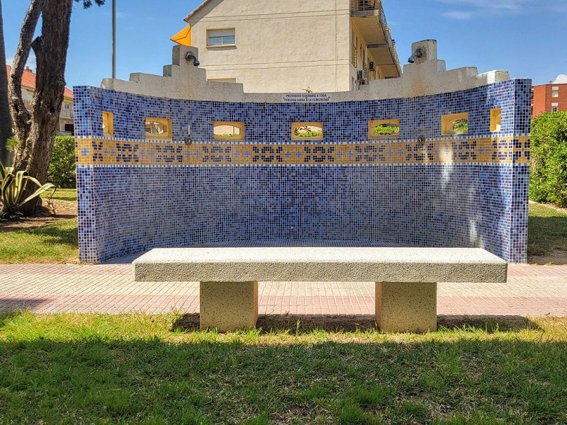 Seafront apartment with communal garden in Cambrils, Costa Dorada. Photo:  32