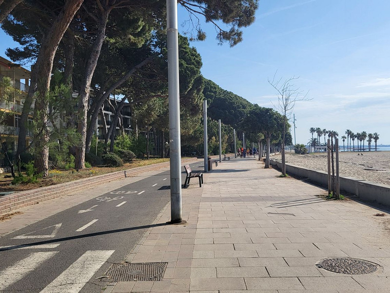 Seafront apartment with communal garden in Cambrils, Costa Dorada. Photo:  34