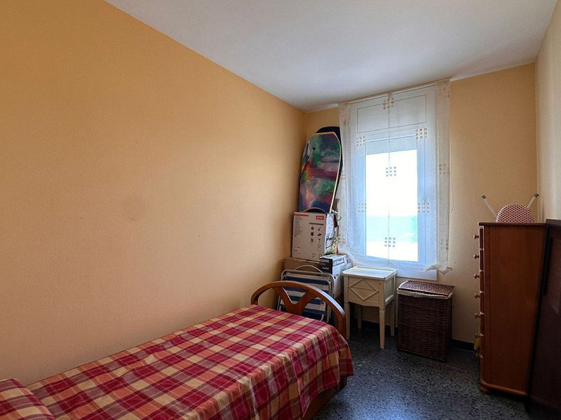 Квартира на первой линии моря с фронтальным видом в Segur de Calafell. Фото:  38