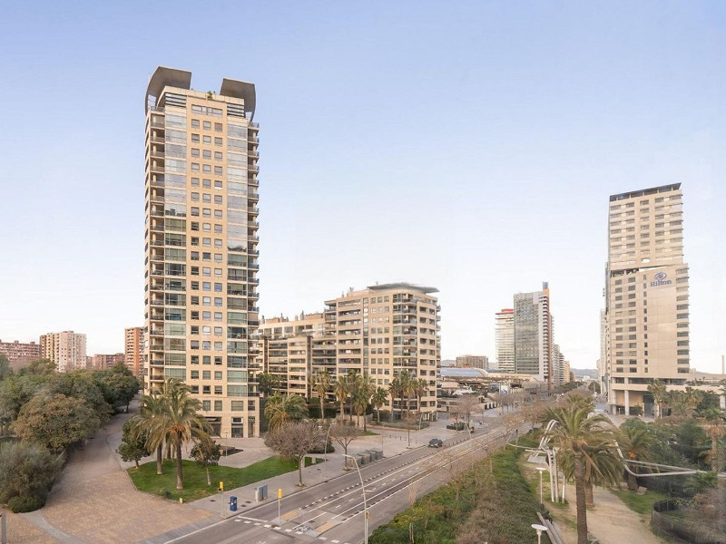 Exclusive apartment with large terrace by the sea in Diagonal Mar, Barcelona. Photo:  5