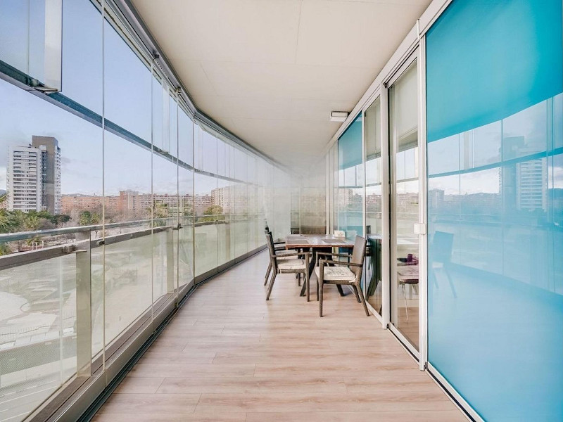 Exclusive apartment with large terrace by the sea in Diagonal Mar, Barcelona. Photo:  7