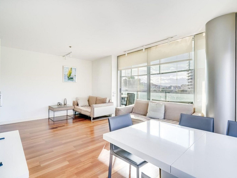 Exclusive apartment with large terrace by the sea in Diagonal Mar, Barcelona. Photo:  22