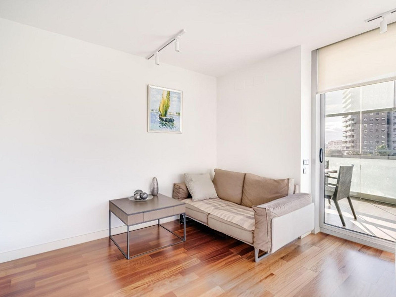 Exclusive apartment with large terrace by the sea in Diagonal Mar, Barcelona. Photo:  27