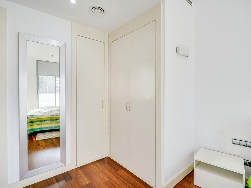 Exclusive apartment with large terrace by the sea in Diagonal Mar, Barcelona. Photo:  36