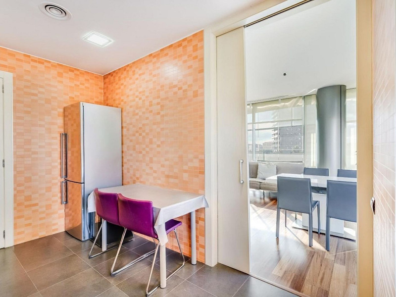 Exclusive apartment with large terrace by the sea in Diagonal Mar, Barcelona. Photo:  50
