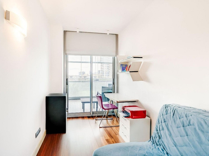 Exclusive apartment with large terrace by the sea in Diagonal Mar, Barcelona. Photo:  60
