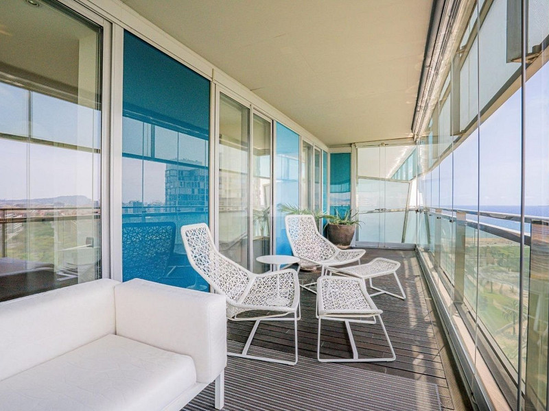 Exclusive bright apartment near the sea in Diagonal Mar, Barcelona. Photo:  3