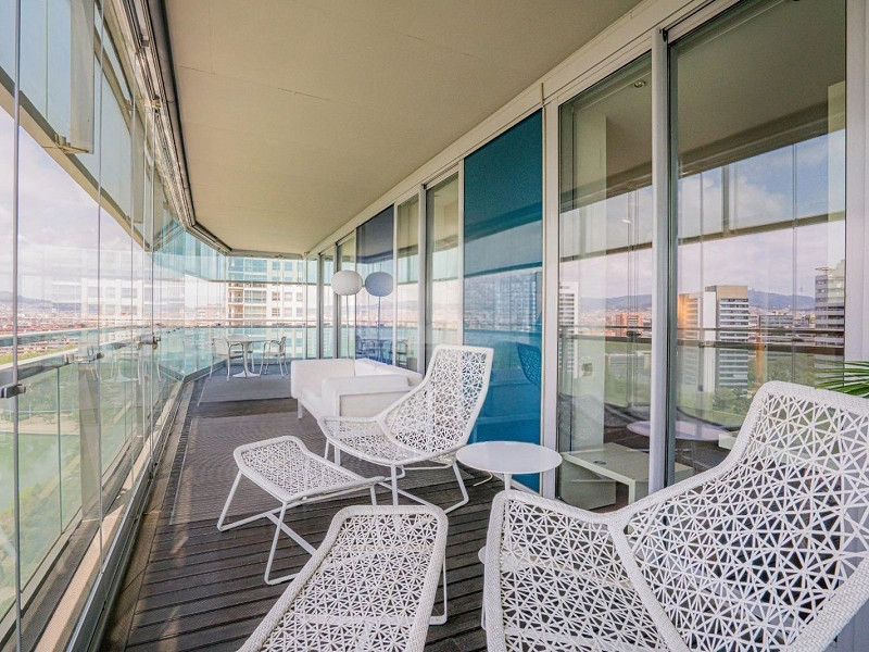 Exclusive bright apartment near the sea in Diagonal Mar, Barcelona. Photo:  7