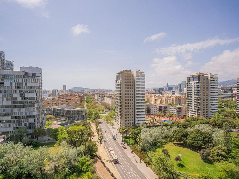 Exclusive bright apartment near the sea in Diagonal Mar, Barcelona. Photo:  8