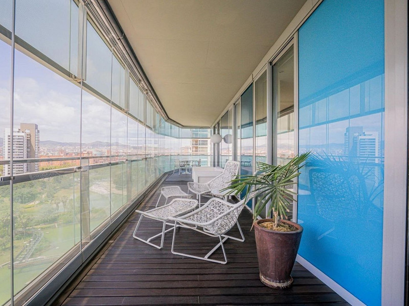 Exclusive bright apartment near the sea in Diagonal Mar, Barcelona. Photo:  9