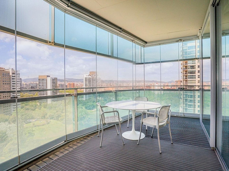 Exclusive bright apartment near the sea in Diagonal Mar, Barcelona. Photo:  13