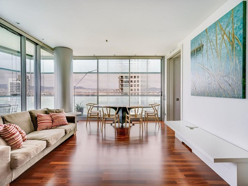 Exclusive bright apartment near the sea in Diagonal Mar, Barcelona. Photo:  17