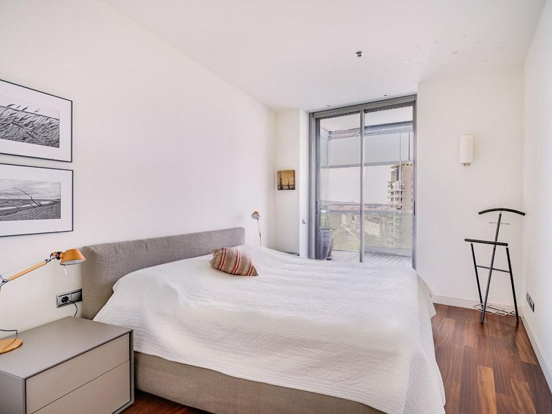Exclusive bright apartment near the sea in Diagonal Mar, Barcelona. Photo:  25