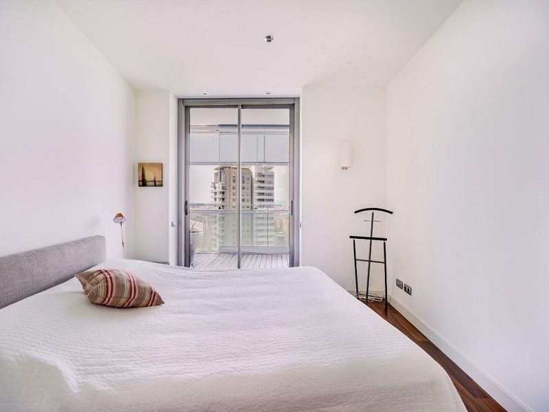 Exclusive bright apartment near the sea in Diagonal Mar, Barcelona. Photo:  28