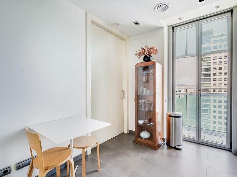 Exclusive bright apartment near the sea in Diagonal Mar, Barcelona. Photo:  41