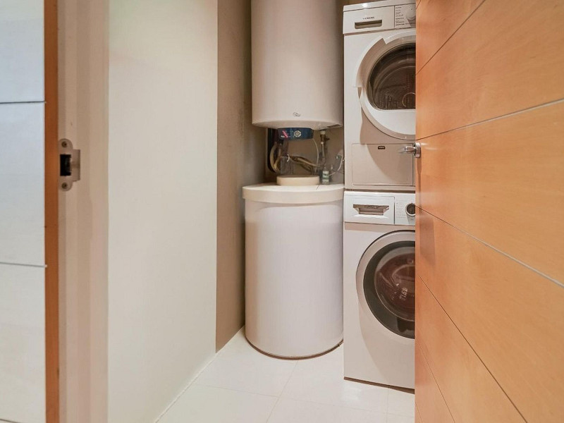 Exclusive bright apartment near the sea in Diagonal Mar, Barcelona. Photo:  59