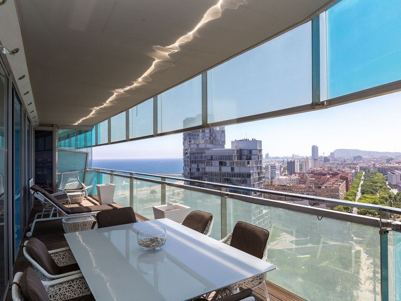 Exclusive frontline sea-view apartment in Diagonal Mar, Barcelona. Photo:  7